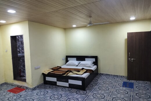 L.S HOME STAY