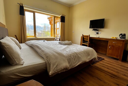 16 Arahat Guest House