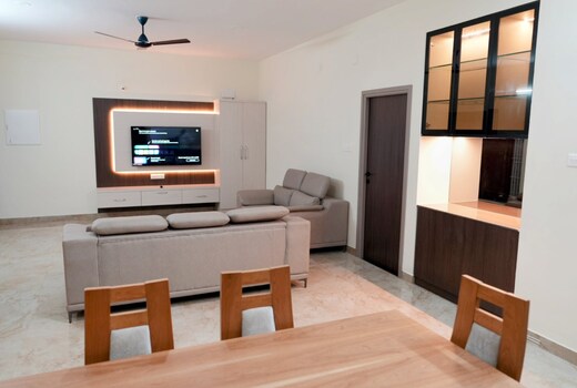 Amaira Studio living