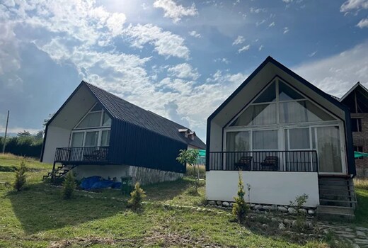 Raiyar Resort - Doodhpathri