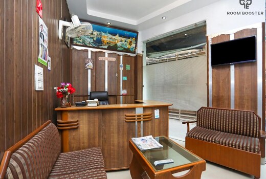 Hotel God Gift