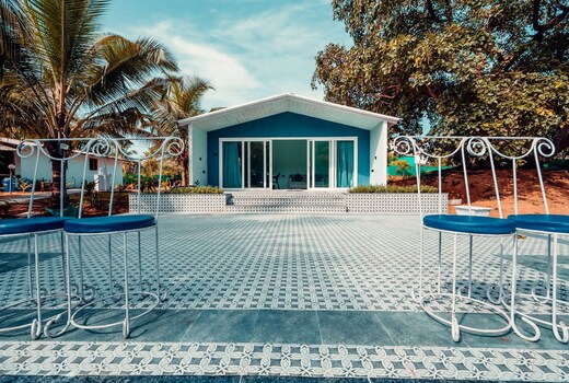 Moana Beach Resort