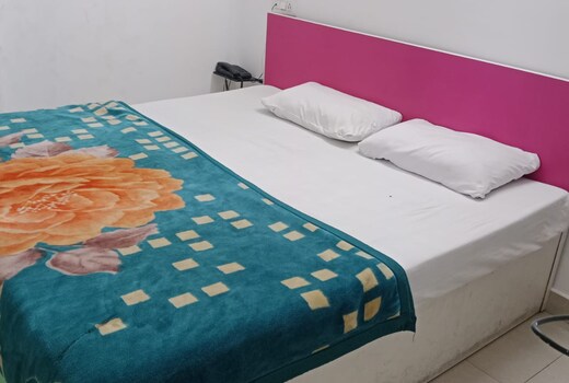 Radhey Radhey Guest House