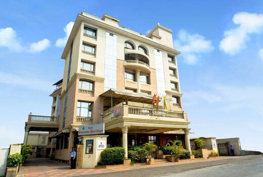 Hotel Supreme Heritage