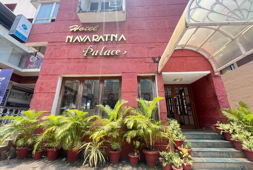 Hotel Navaratna Palace