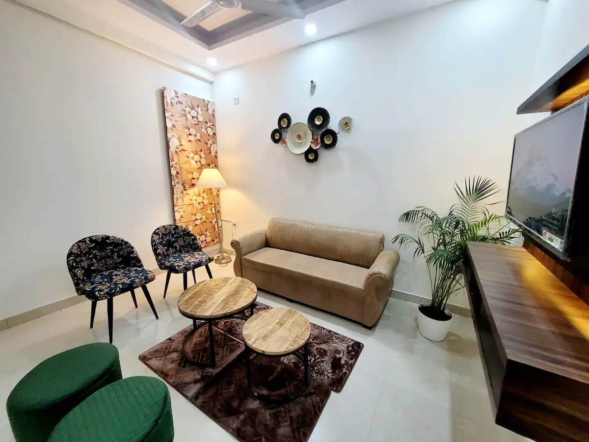 Bliss: 1Bedroom+Living Room+Kitchen-Noida