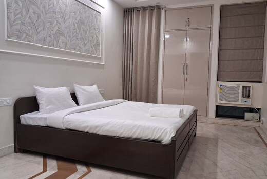 Elegant 2BHK in Green Park