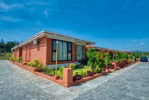 Sixth Element | Private Cottages with a Pool