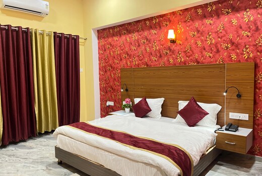 Pushpak Inn | The luxurious Stay