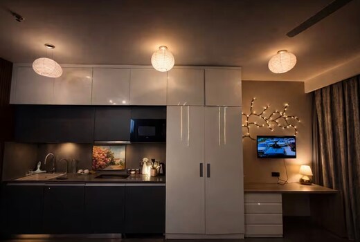 Modern Stay At Supernova Noida