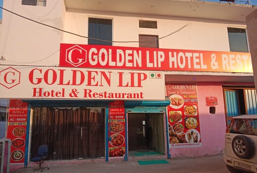 Golden Lip Hotel