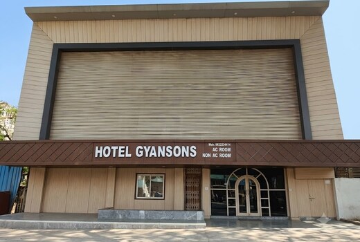 HOTEL GYANSONS