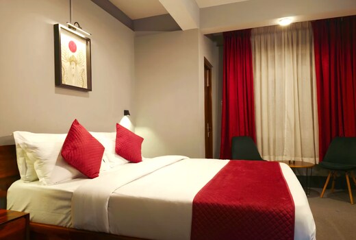 Mayuri Lodge