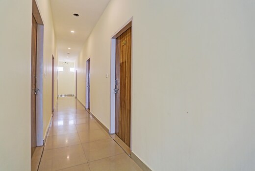 Hotel O Modest