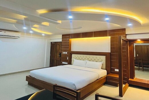 Hotel Home Town