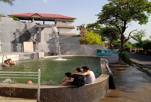 Hotel Aqua Waterfall