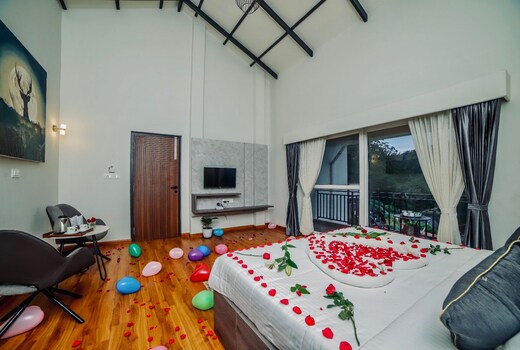 Private Villa Hill top Valley view Families
