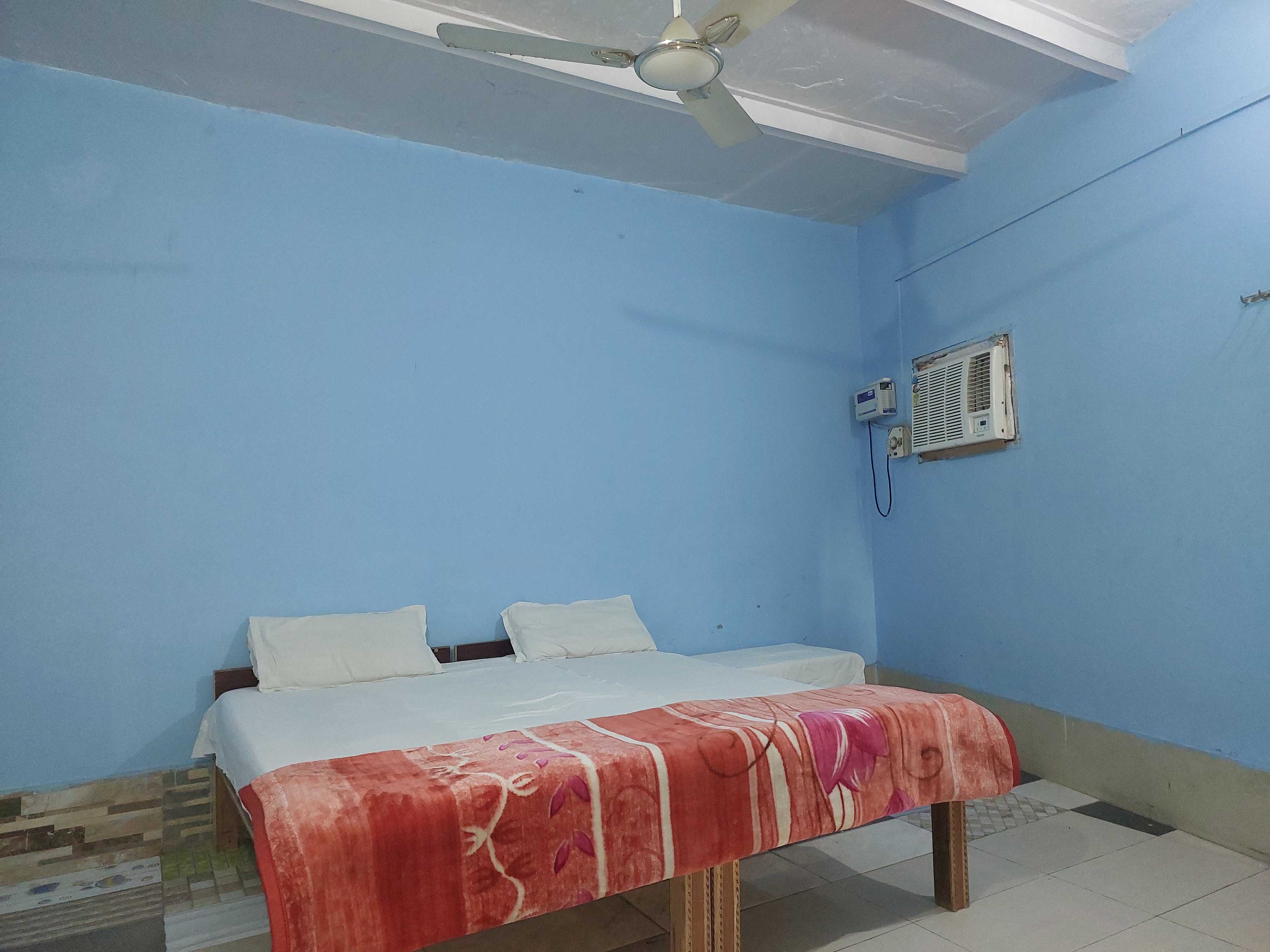 Hotel O Shri Bhagat Palace