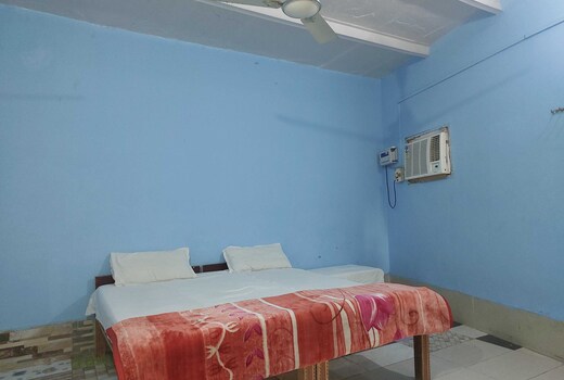 Hotel O Shri Bhagat Palace