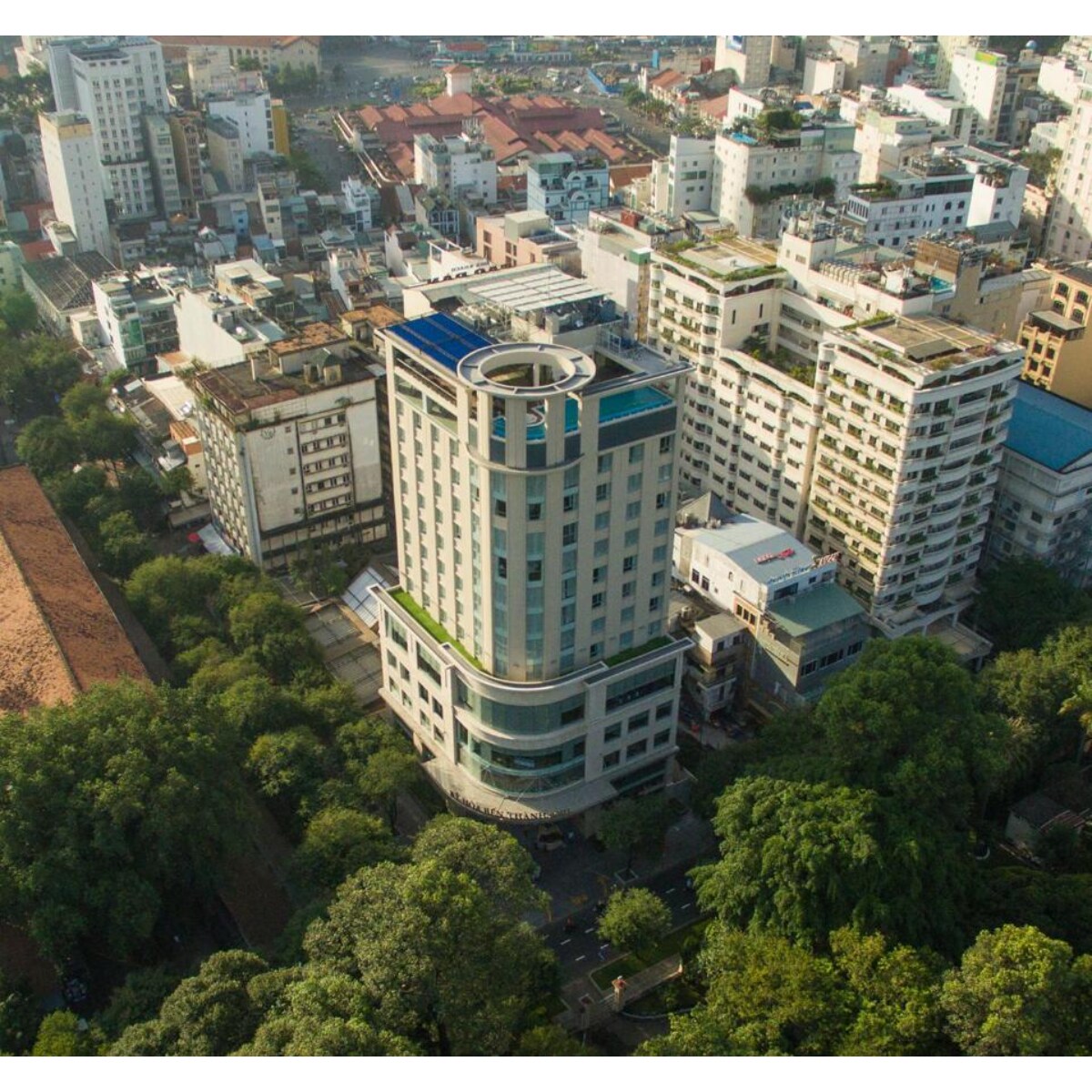 Central Palace Hotel