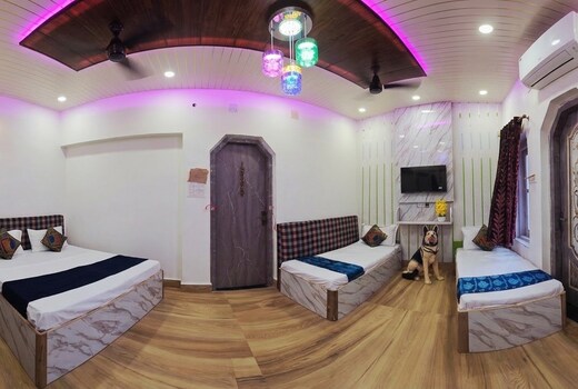 Shiv Ganga hotel