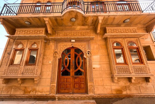 HOTEL YOGIRAJ PALACE