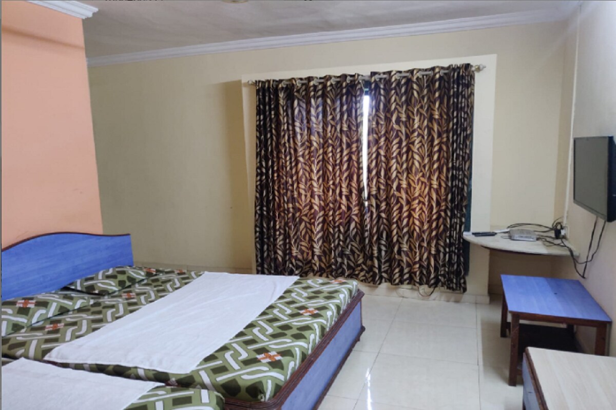Hotel Samai Palace