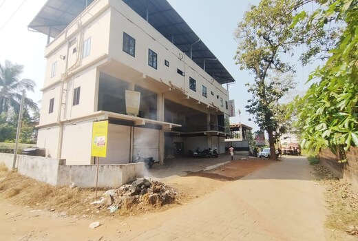 Golden Teak Tourist Home