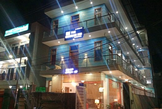The Horizon Inn Near Expo Mart