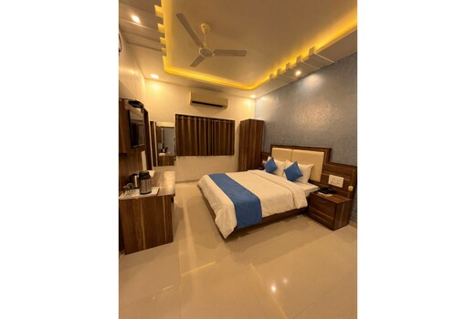 House Of Golden Berry Mount Abu