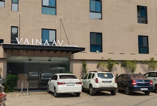 Vainaav Grand