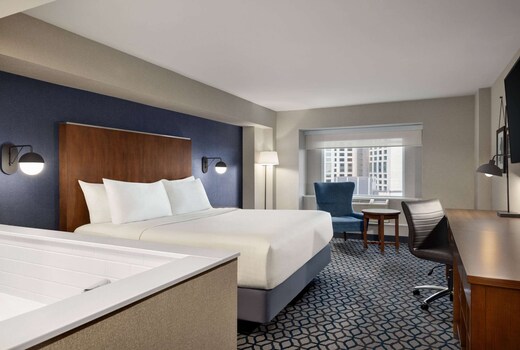 Wyndham Fallsview Hotel