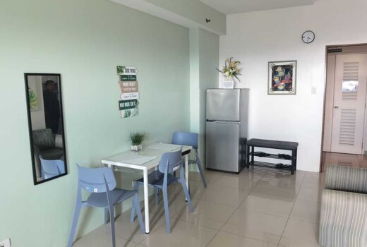 OYO 1172 MVM Transient House