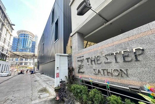 Collection O The Step Sathorn