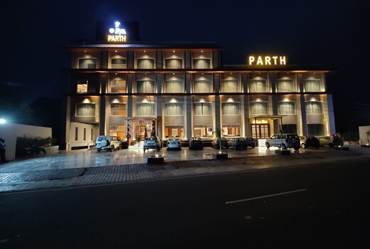 Hotel Parth