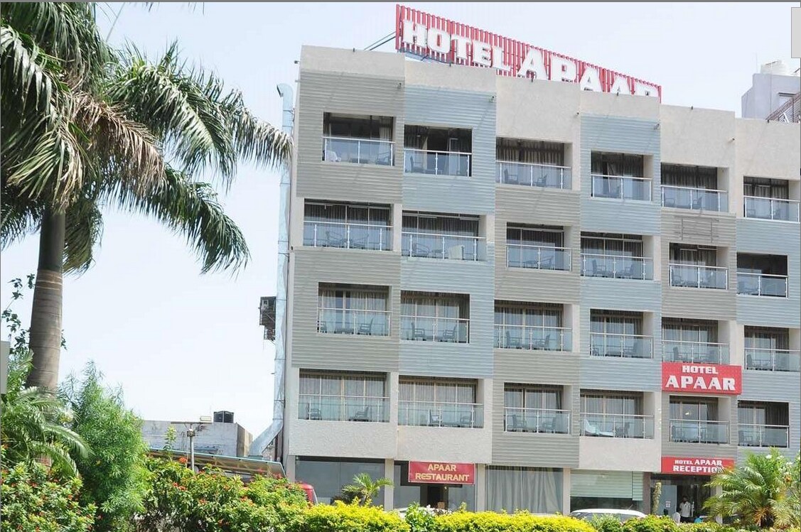 Hotel Apaar with Sea Face Garden Restaurant
