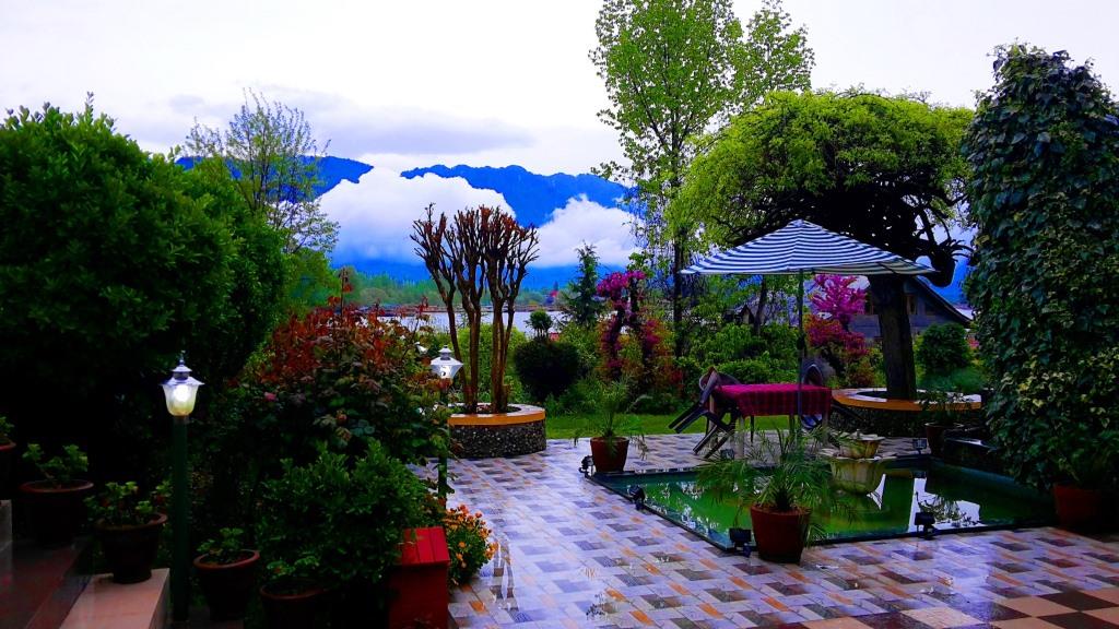 Nigeen Residency Resort