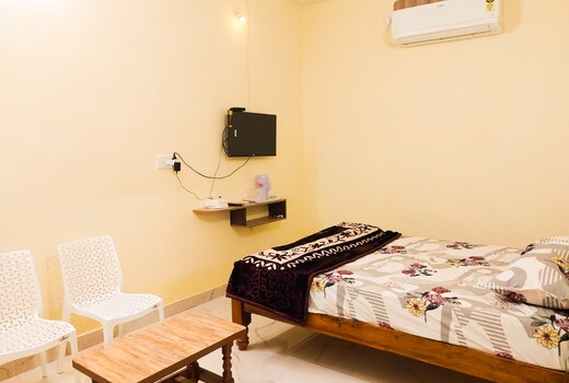 Raja residency