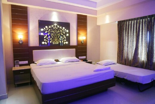 Maya Residency