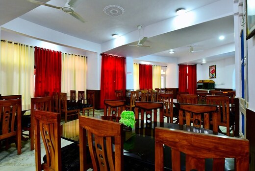Chail Hills Hotel and Restaurant