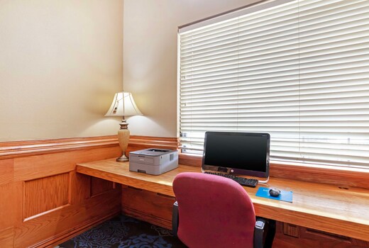 Best Western Locust Grove Inn & Suites