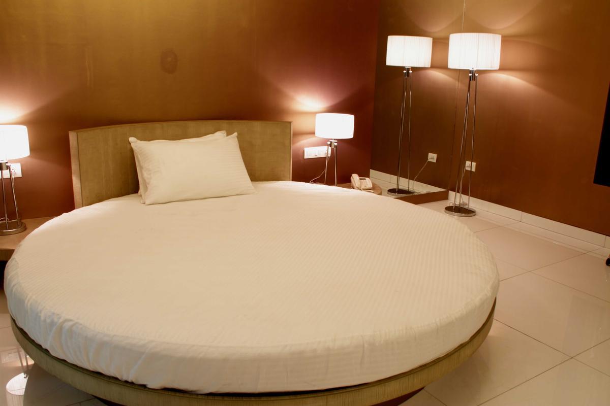 COCOON Luxury Business Hotel