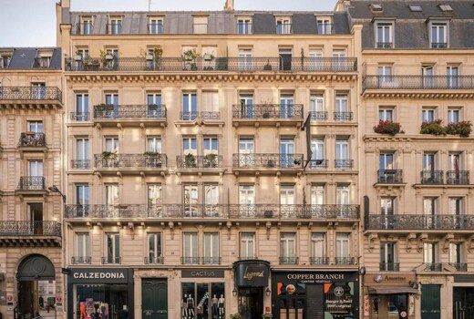 Legend Hotel, Paris