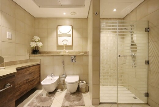 ELIVAAS Curated 2B Stunner with Iconic Ain Dubai View