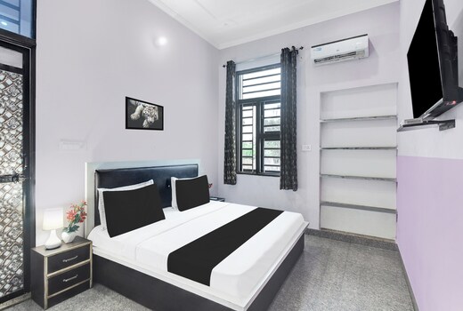 Hotel O Sawariya Palace