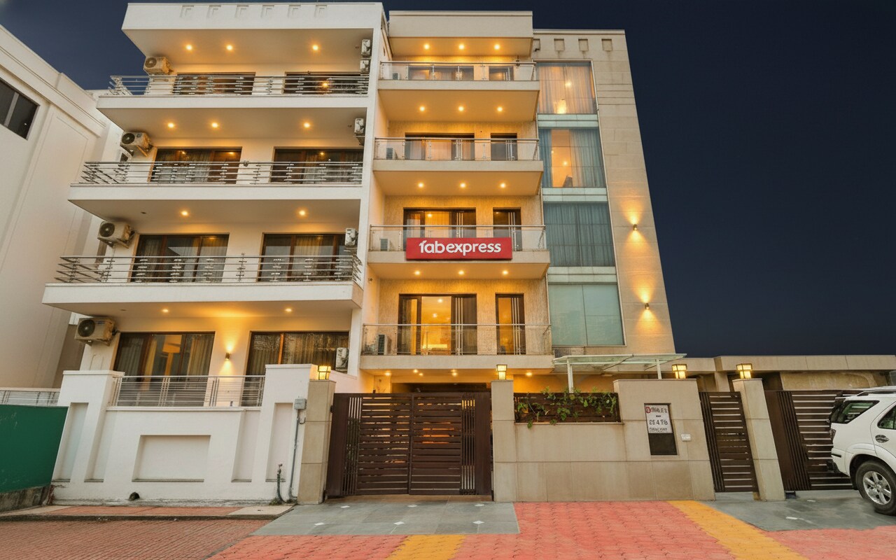 Via Hemkunt Residency - Nr Yatharth Super Speciality Hospital - Noida 110