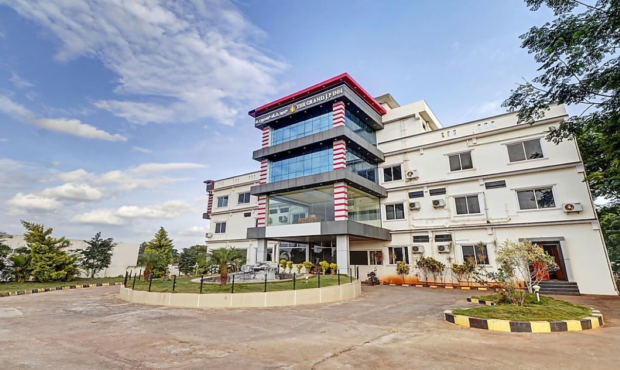GRAND JP INN