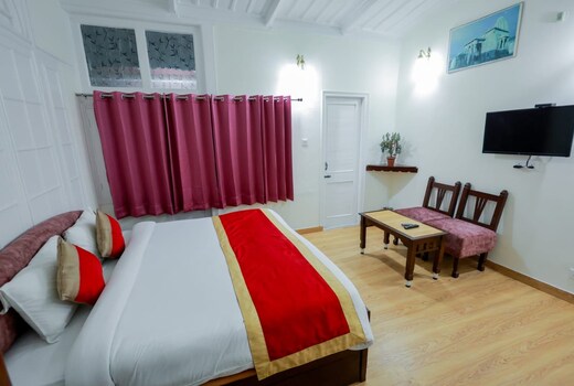 Hotel The Royale Oaks 5 min. level Walk to Mall Road