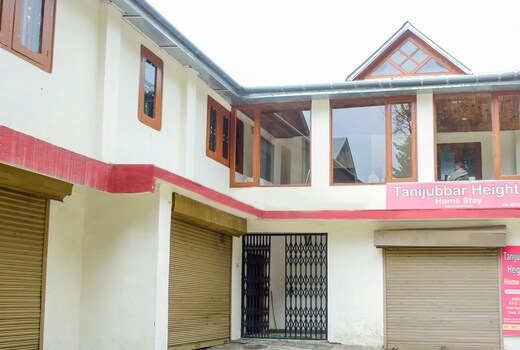 Tani Jubbar Heights | Hill-view Homestay