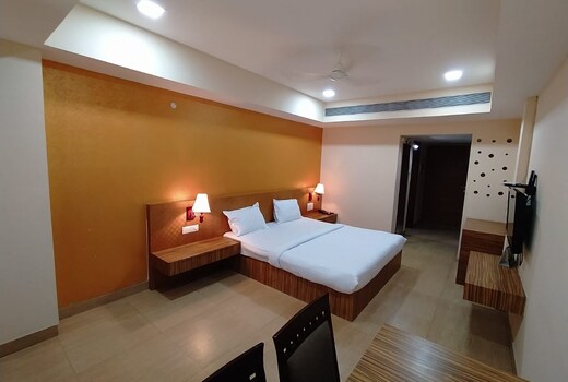 Magneto Club Rooms